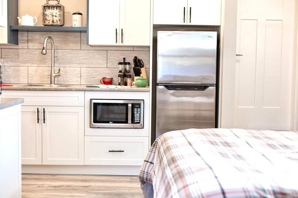 Raincoast Retreat At Shawnigan Lake! エクステリア 写真