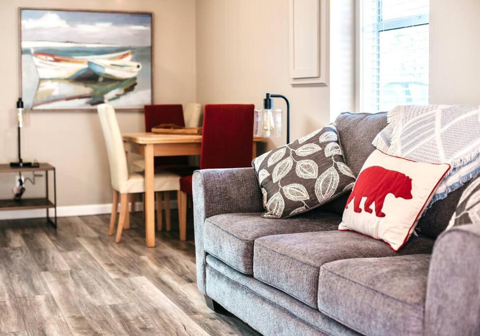 Raincoast Retreat At Shawnigan Lake! エクステリア 写真